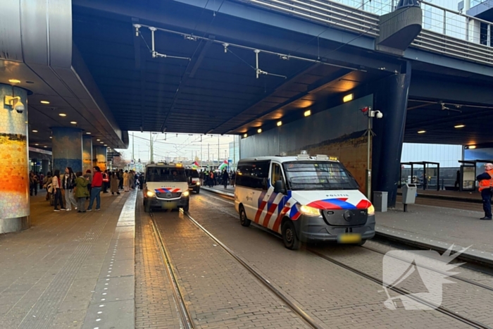 ME grijpt in bij Gaza demonstratie, tram en treinverkeer gestremd