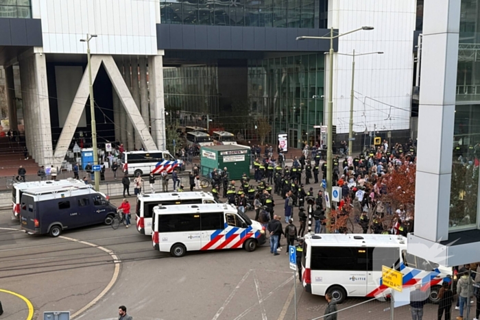 ME grijpt in bij Gaza demonstratie, tram en treinverkeer gestremd