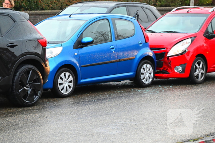 Ongeluk met drie voertuigen zonder ernstige letsels