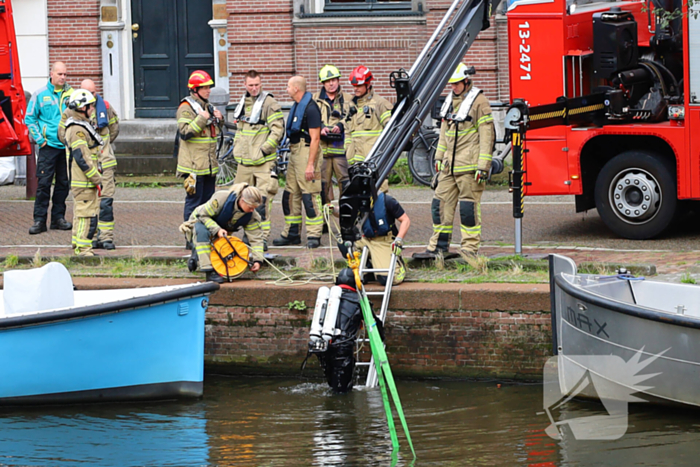 Auto te water in centrum
