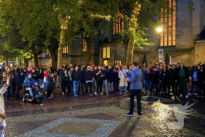 Politie aanwezig bij protest om opvangcentrum