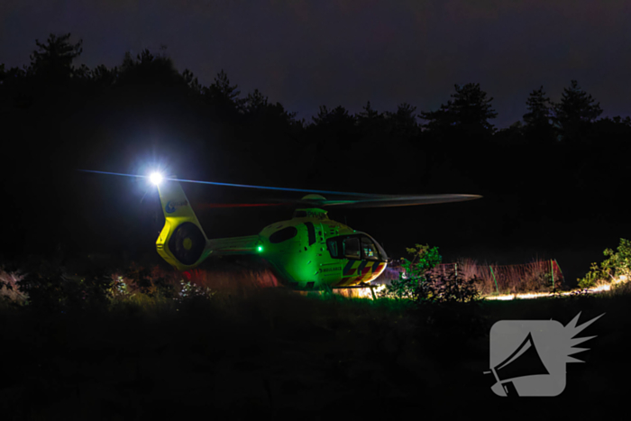 Vrouw ernstig gewond bij aanrijding met auto