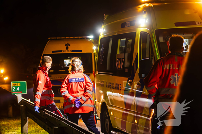 Vrouw ernstig gewond bij aanrijding met auto