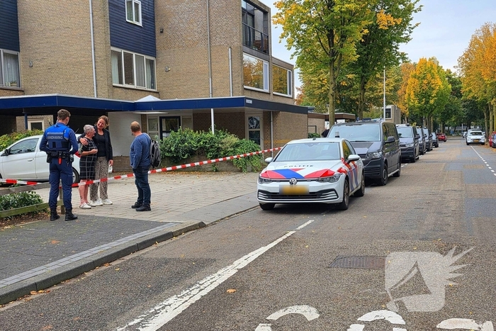 Politie zet deel buurt af na geweldsincident