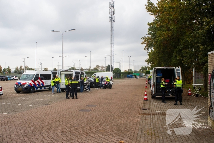 Politie houdt verkeerscontrole