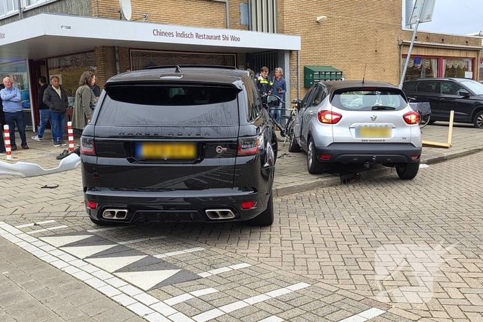 Auto's botsen met flinke schade