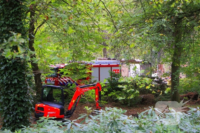 woning volledig verwoest na grote brand