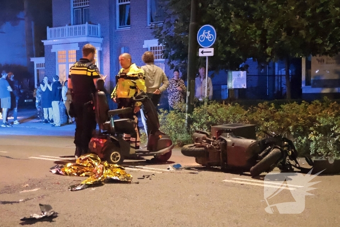 Man op scootmobiel gewond bij ongeval met bezorgbrommer
