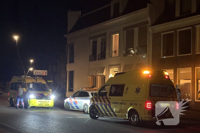 Gewonde nadat automobilist controle verliest in bocht