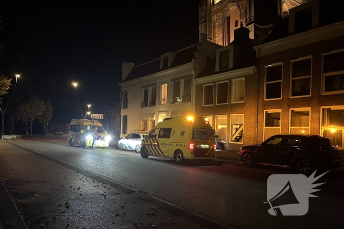 Gewonde nadat automobilist controle verliest in bocht