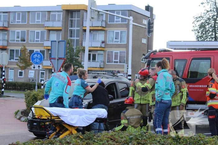 Brandweer bevrijdt beknelde fietser