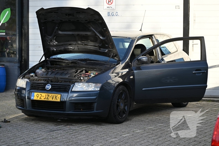 Brand in personenwagen snel geblust