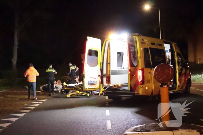 Ongeval tussen bestelbus en scooter met gewonden