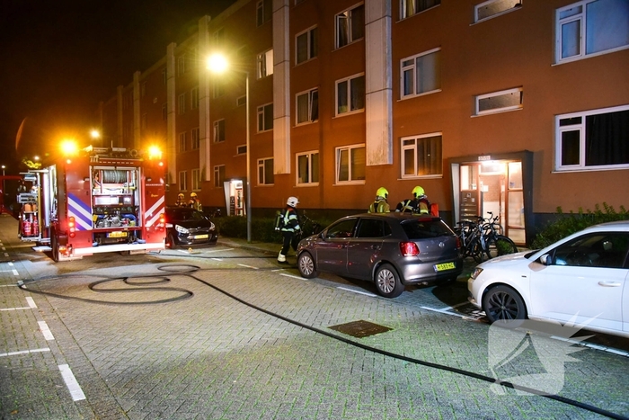 Flinke brand in kelderruimte portiekflat