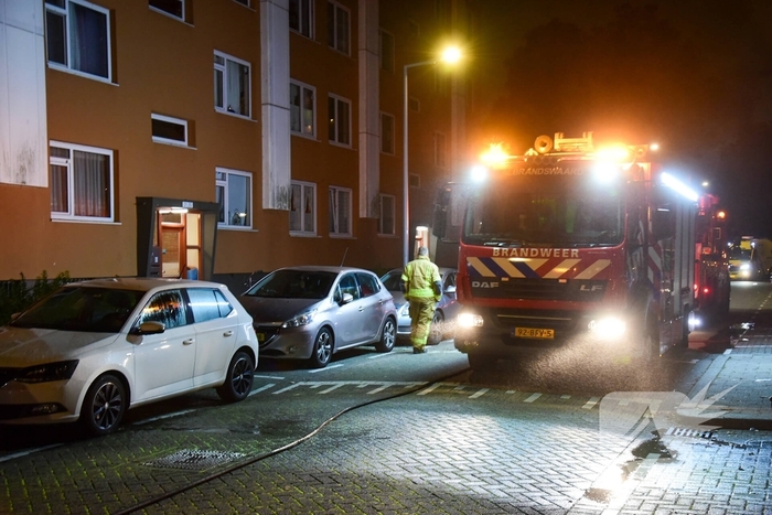 Flinke brand in kelderruimte portiekflat