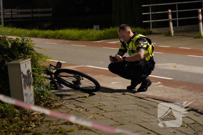 Fietser aangereden door politieauto