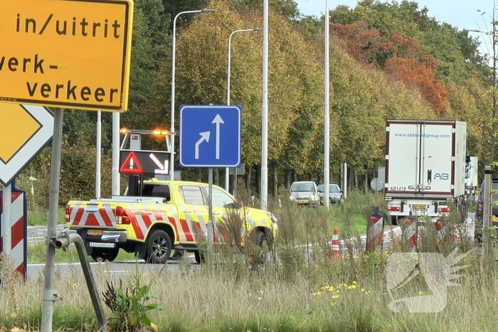 Vrachtwagen met luchtproblemen veroorzaakt ongeval