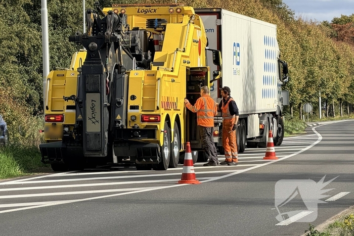 Vrachtwagen met luchtproblemen veroorzaakt ongeval