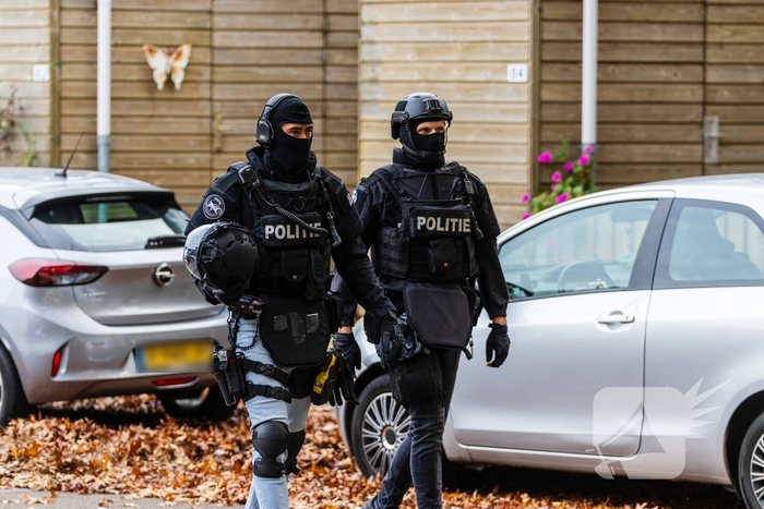Politie doet inval in woning na melding verdachte situatie