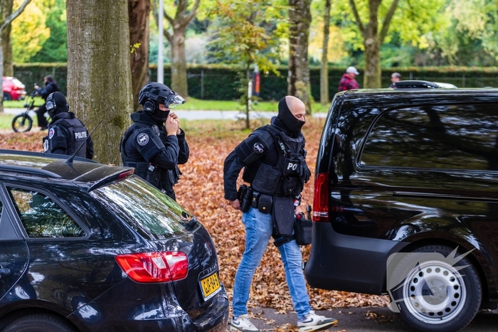 Politie doet inval in woning na melding verdachte situatie