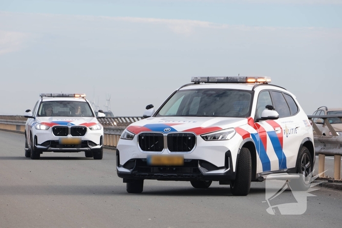 Wielrenner zwaargewond na botsing met brommobiel