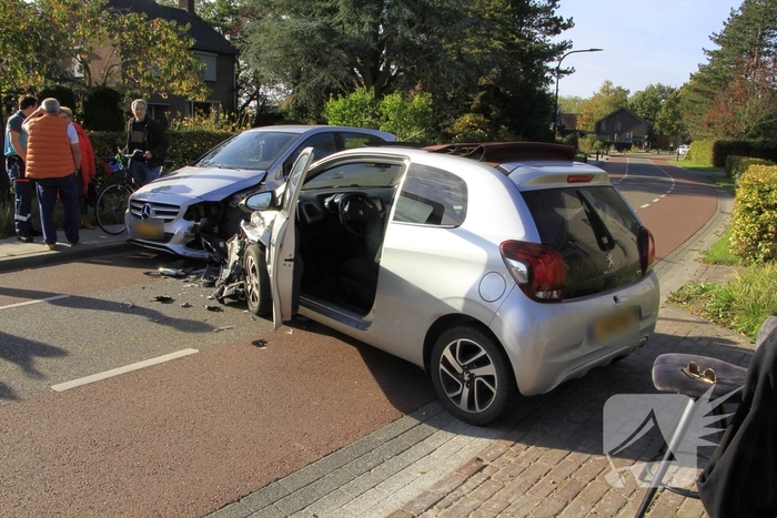 Gewonde bij frontale aanrijding