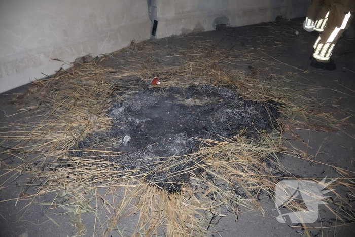 Baldadige jongeren stichten brand