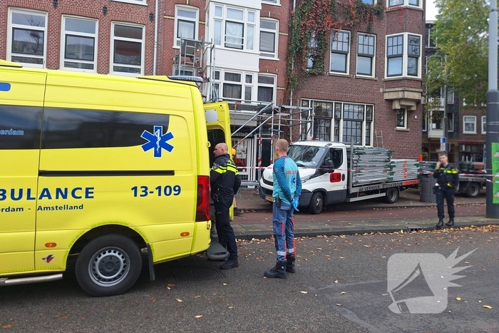 Werknemer valt van steiger bij werkzaamheden