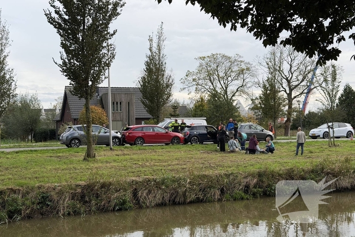 Kettingbotsing met drie auto's