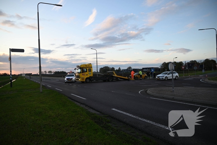Schade maar geen gewonden bij aanrijding