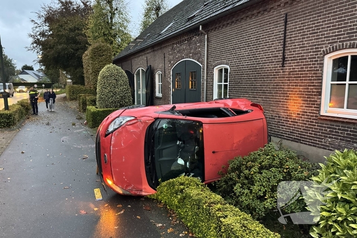Vrouw komt met de schrik vrij na ongeval