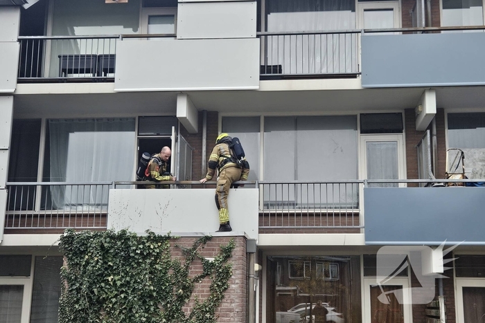 Mogelijke brand in flatgebouw