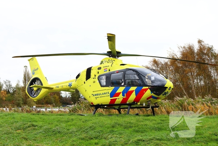 Zoekactie naar persoon te water met traumaheli