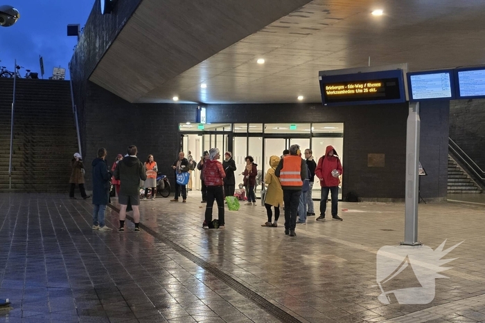 Kleinschalige demonstratie op treinstation