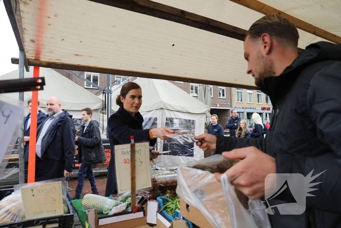 Lidewij de Vos brengt bezoek aan de stad