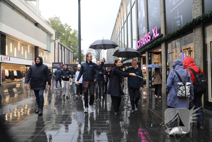 Lidewij de Vos brengt bezoek aan de stad