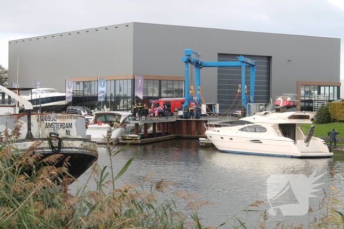 Brand in vaartuig na werkzaamheden, Vaartweg in Lelystad