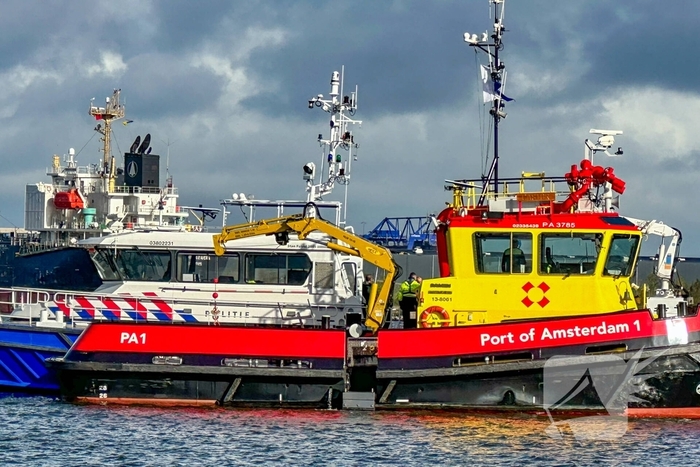 Hulpdiensten zoeken vermiste opvarenden