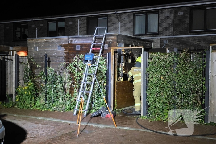 Brand in bijgebouw snel geblust