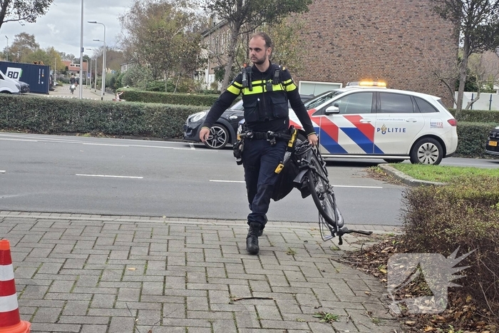 Auto belandt in bosschages