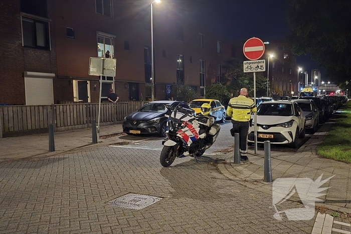 Gewonde na steekpartij, verdachte op de vlucht