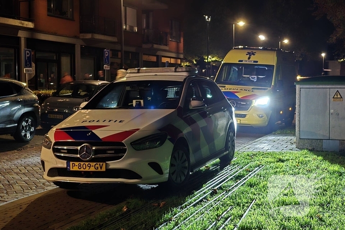 Deur ingetrapt na keukenbrand