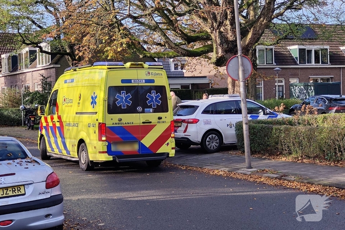 Fietser gewond bij botsing met auto