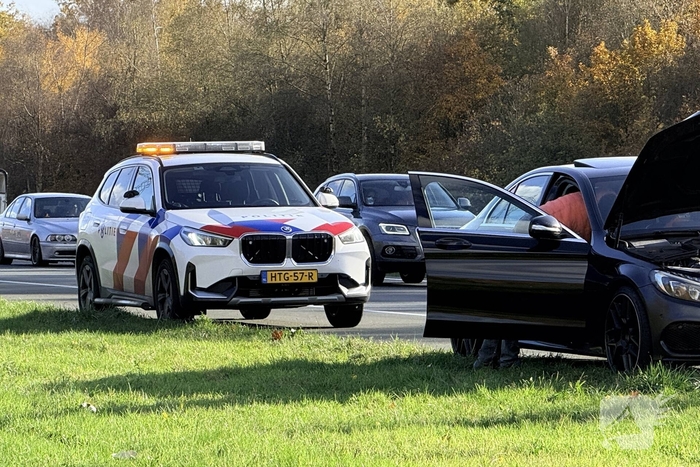 Brand in auto leidt tot afsluiting rijstrook