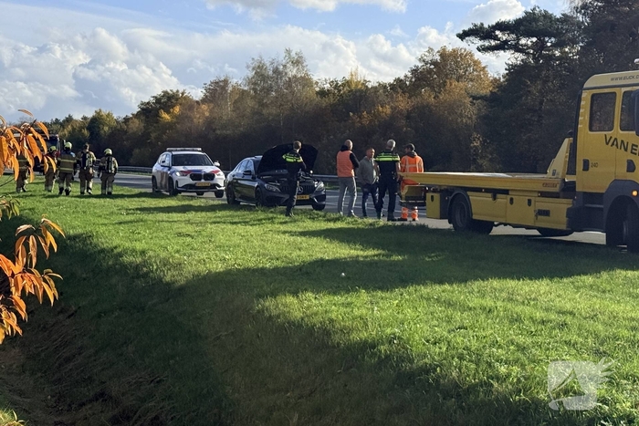 Brand in auto leidt tot afsluiting rijstrook