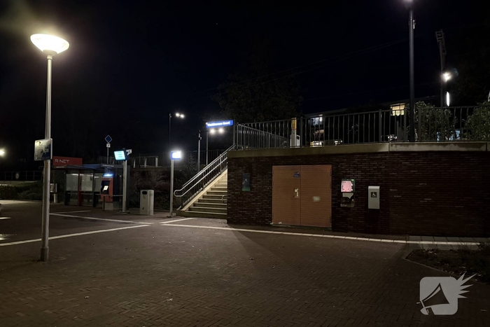 AED gestolen na vandalisme met vuurwerk