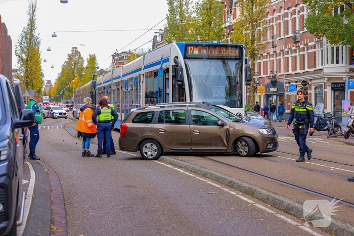 Meerdere gewonden bij aanrijding tussen auto en tram