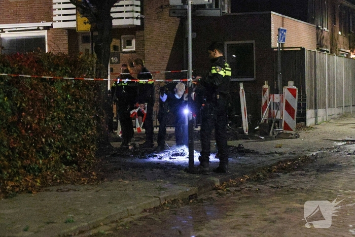 Auto volledig uitgebrand