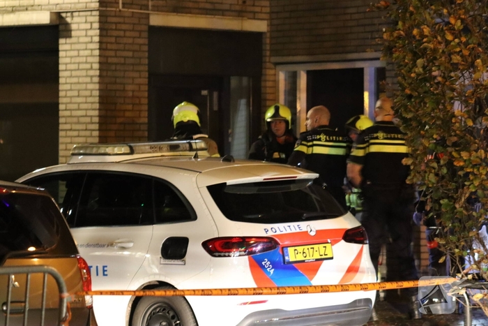Agenten krijgen last van gevaarlijke stof in woning