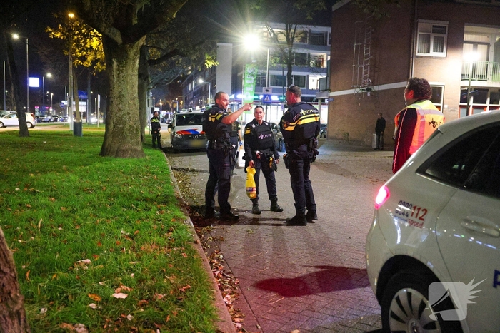 Vijf aanhoudingen en vondst van geld na drugsdeal